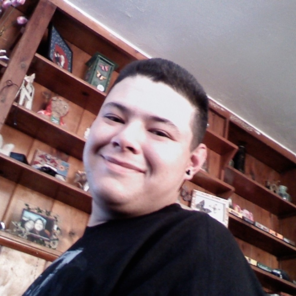 Meet your Posher, Julian